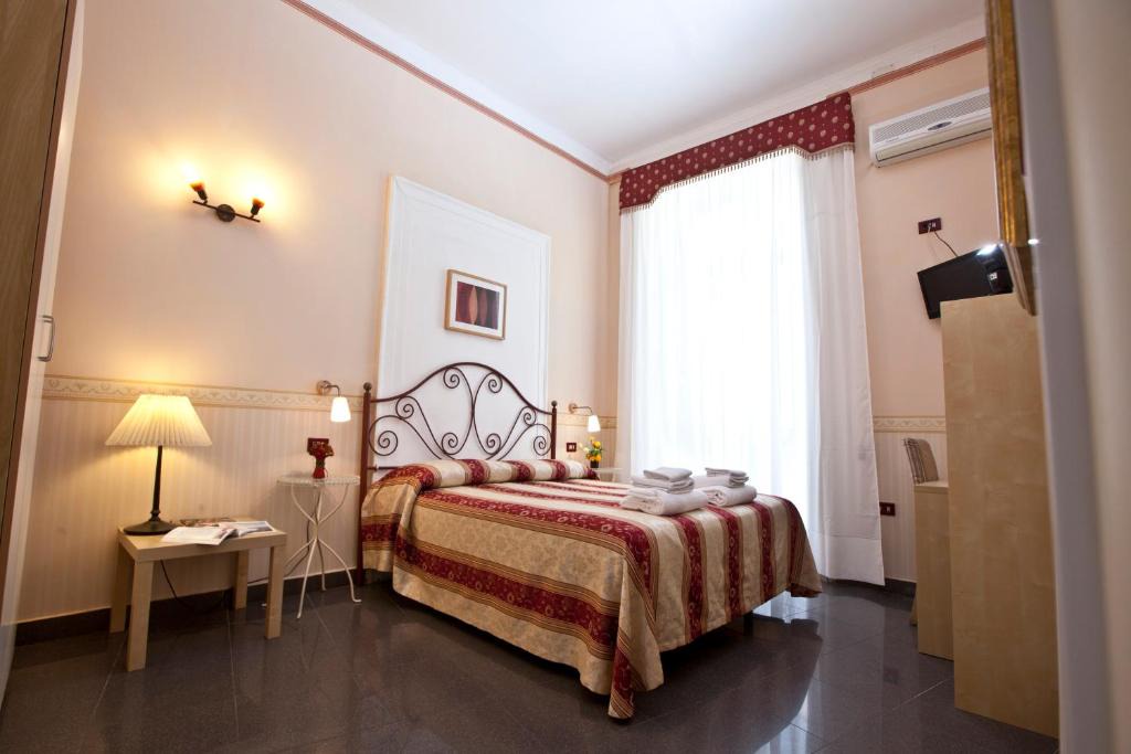 Historical Center Bed & Breakfast | B&B MediNaples