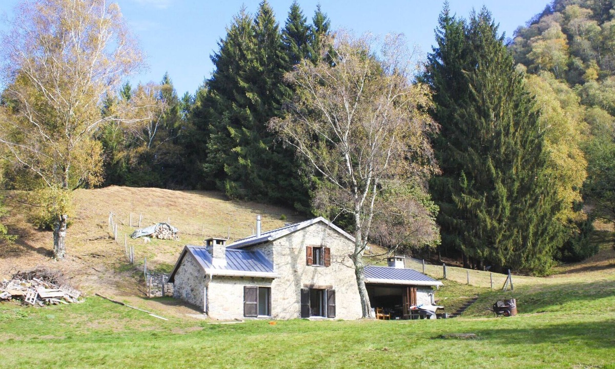 Monteceneri House | Beautiful private villa for 6 people with TV, patio, pets allowed, panoramic view and parking