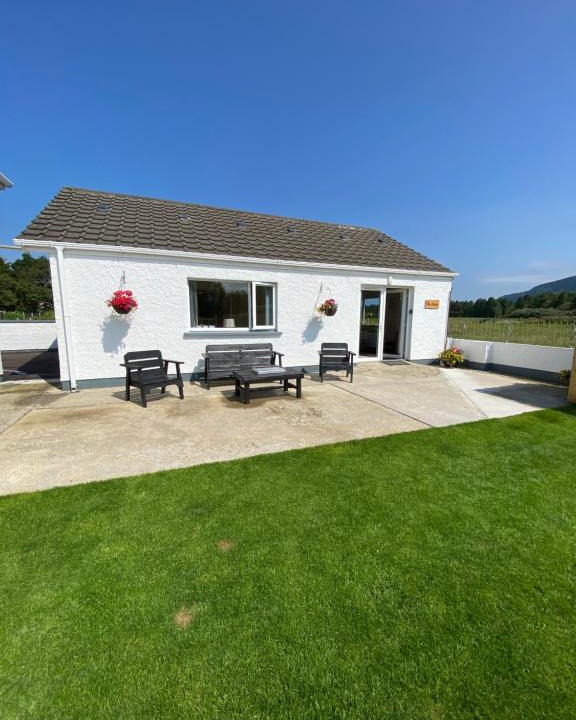 Limavady Villa | Benone Getaways - The Studio