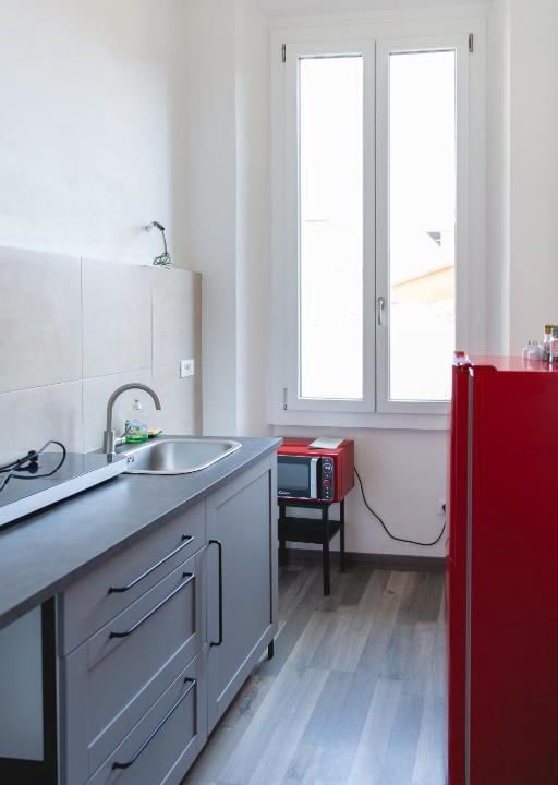 Santissima Annunziata Apartment | Big Apartment Outside Ztl Zone