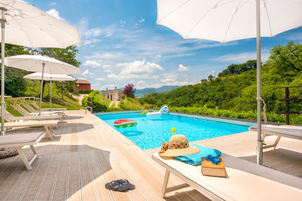 Fabriano House | Borgo Canapegna - "La quercia d'oro" private pool in the heart of Le Marche