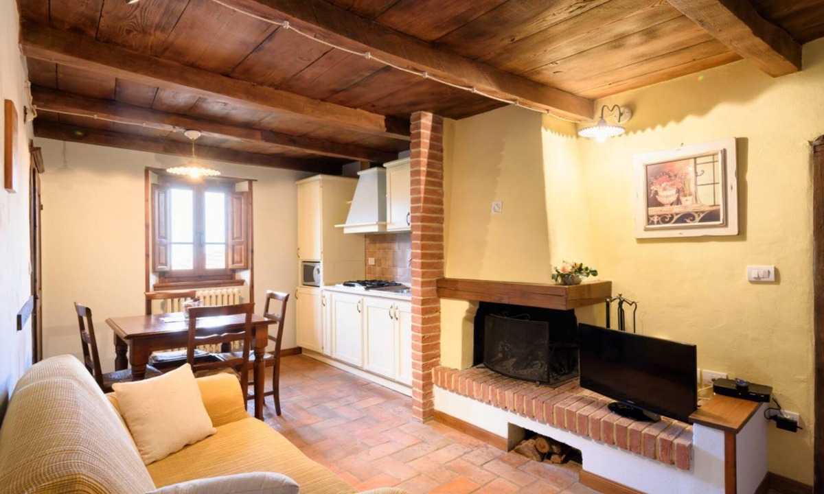Raggiolo Apartment | Borgo dei Corsi - VERGAIO 5 Apartment