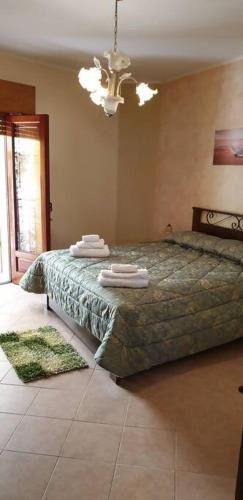 Castelmola Apartment | Borgo San Giorgio Apartment