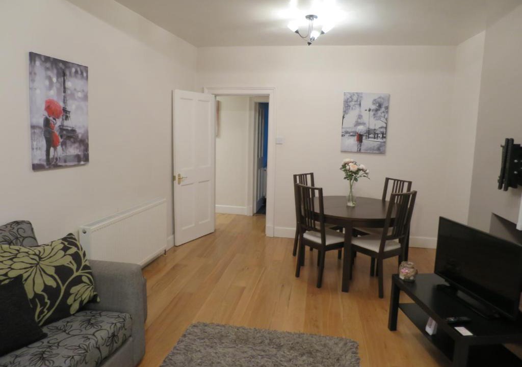 Newington Apartment | Buccleuch Street Apartment