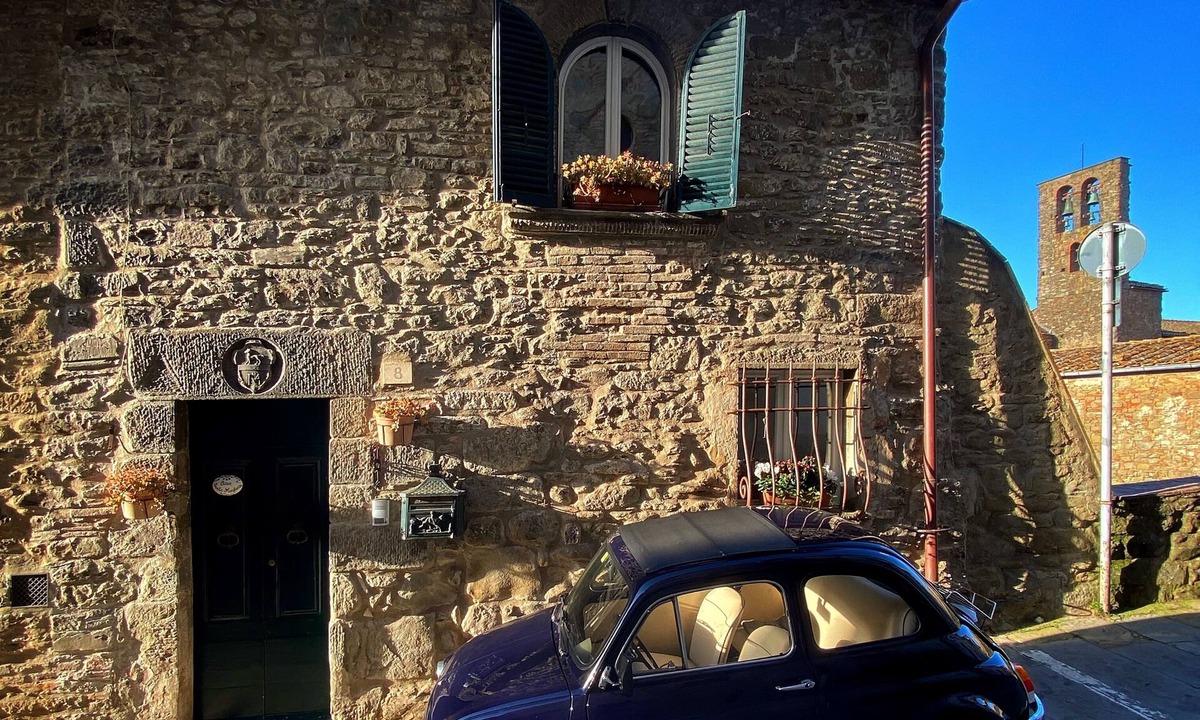 Cortona Old Town House | Built in 1251 yet totally remodeled in 2014- Located in Historic Cortona City