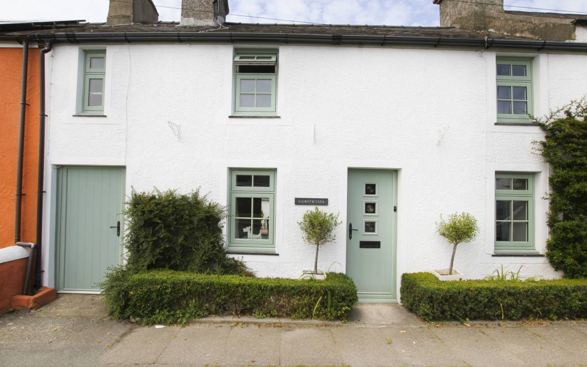 Rhoscolyn Cottage | Cabin ∙ 2 bedrooms ∙ 4 guests