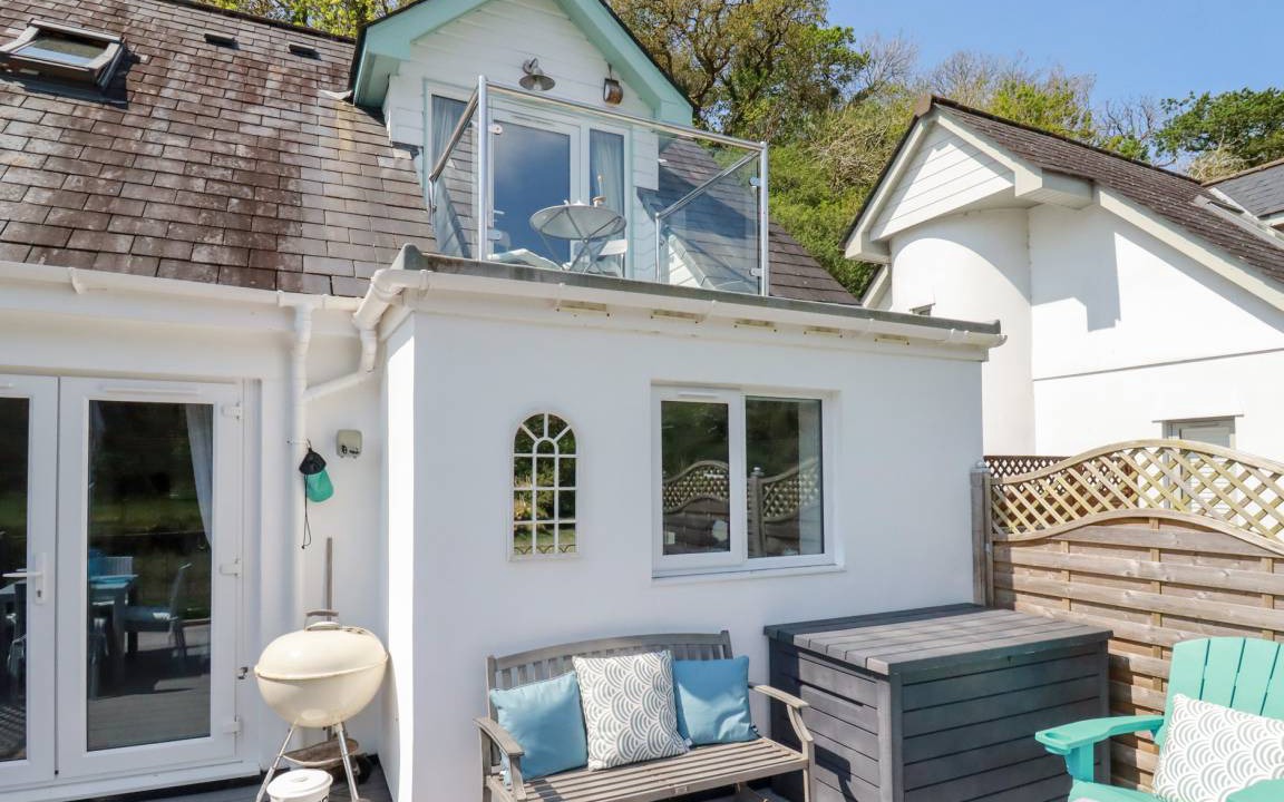 Little Petherick Cottage | Cabin ∙ 2 bedrooms ∙ 4 guests