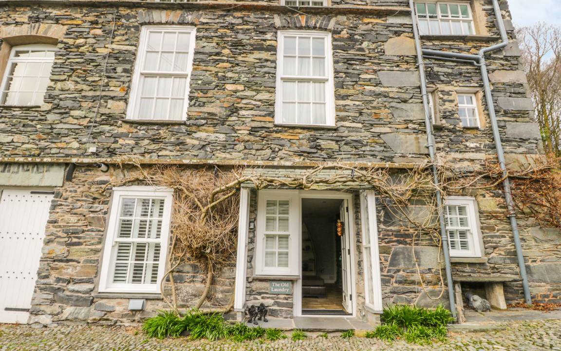 Ambleside Cottage | Cabin ∙ 2 bedrooms ∙ 4 guests