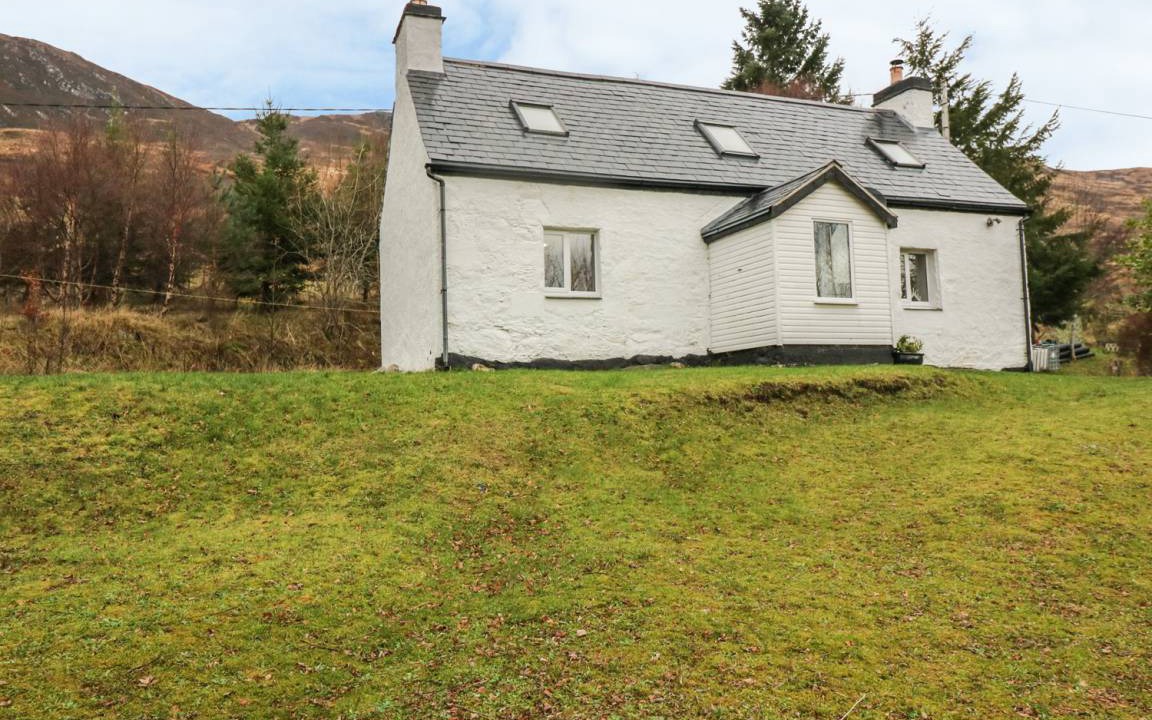 Sallachy Cottage | Cabin ∙ 2 bedrooms ∙ 4 guests