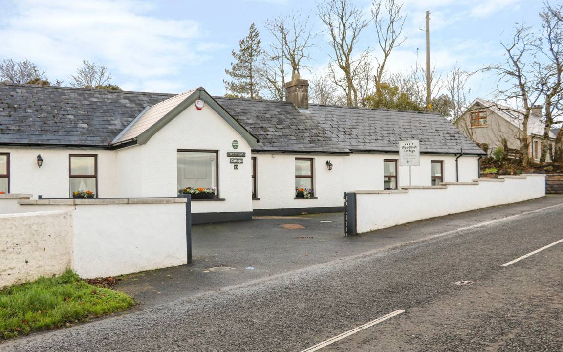 Ballycastle Cottage | Cabin ∙ 2 bedrooms ∙ 4 guests