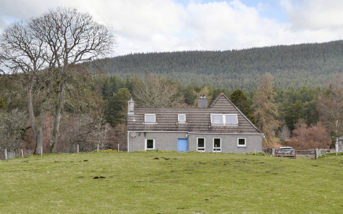 Nethy Bridge Cottage | Cabin ∙ 3 bedrooms ∙ 6 guests