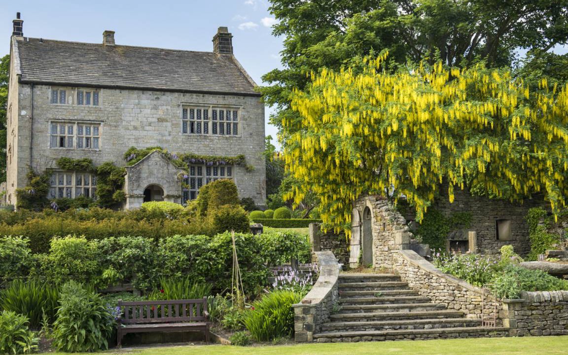 Appletreewick Cottage | Cabin ∙ 7 bedrooms ∙ 14 guests
