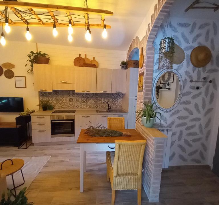 Porto Ceresio Apartment | Casa Fiorita 22 Porto Ceresio