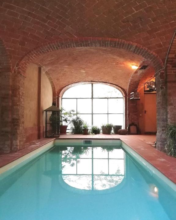 Moncalvo Villa | CASA MOZART - piscina interna giardino wifi eventi