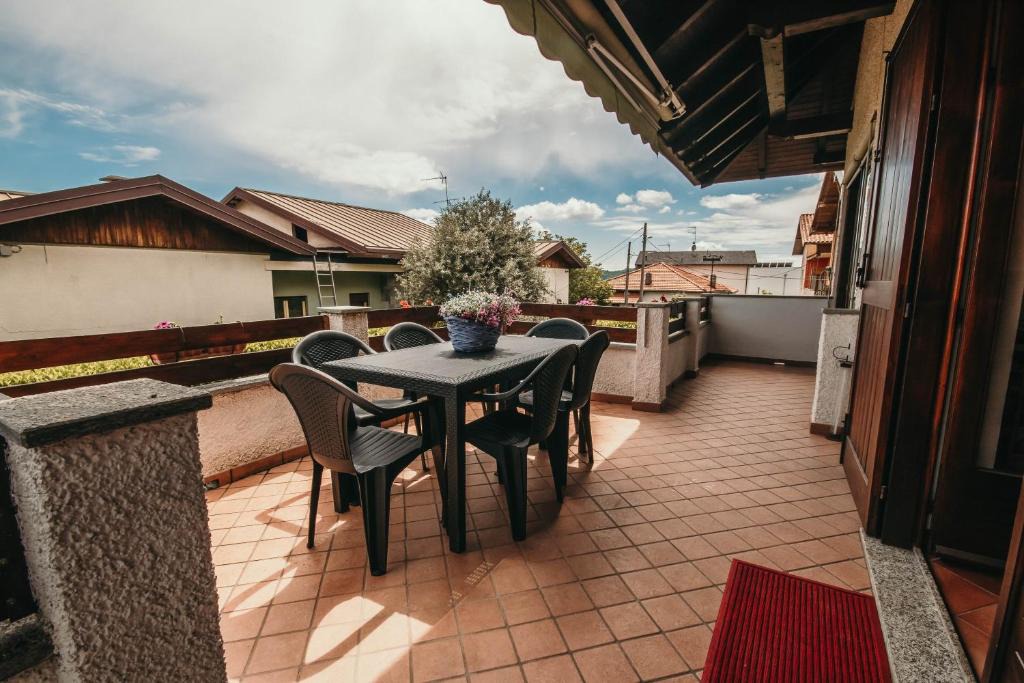 Nebbiuno House | Casa Torelù - Lakeside Leisure & Business