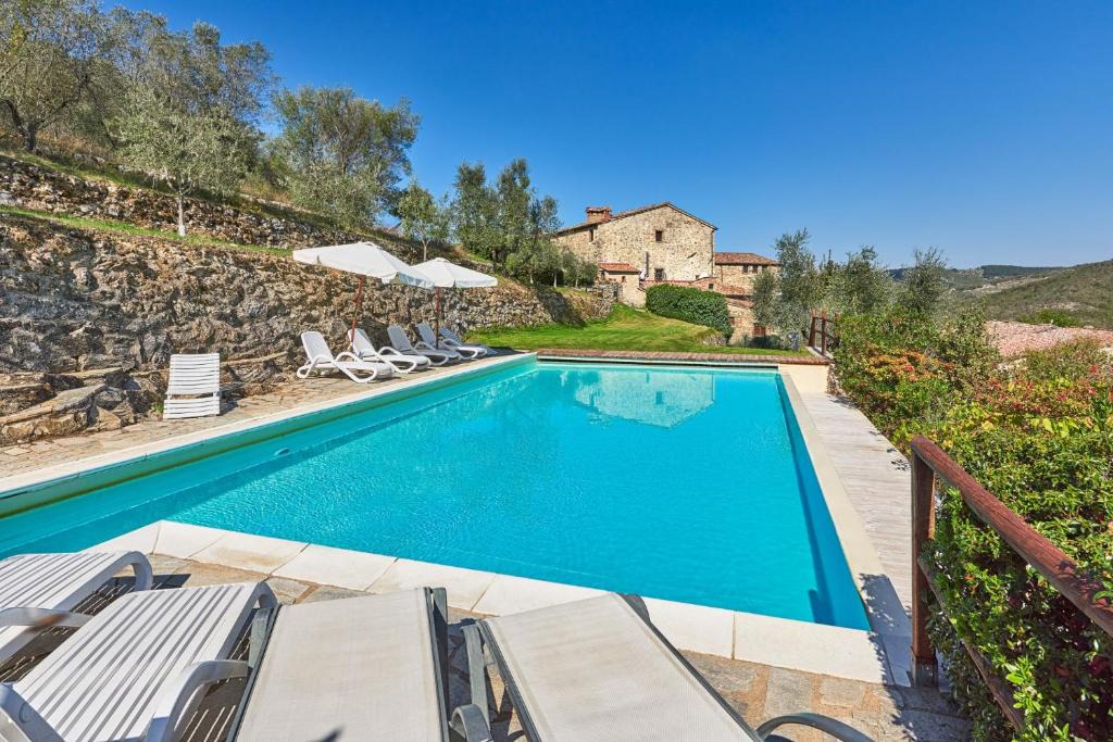 Radda in Chianti Villa | Casale il Gualdo by VacaVilla