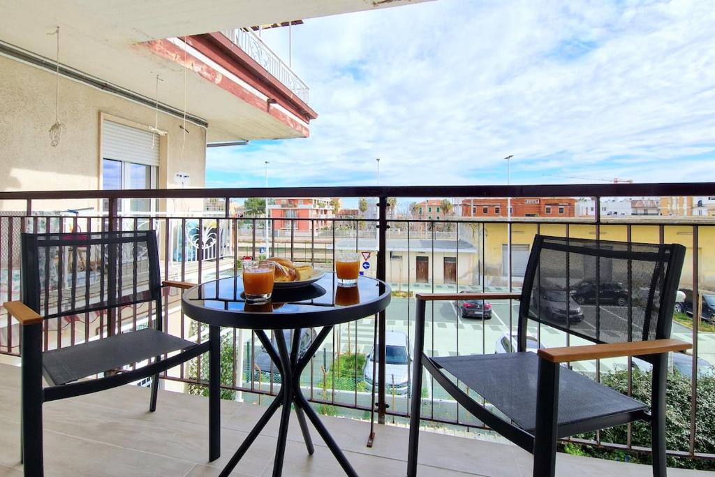 San Benedetto del Tronto Apartment | Centro Wi-Fi Train Station near the sea
