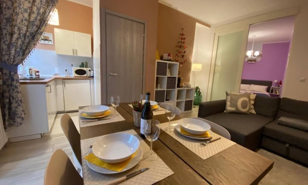 Asti Apartment | Chagall Apartment - no ZTL
