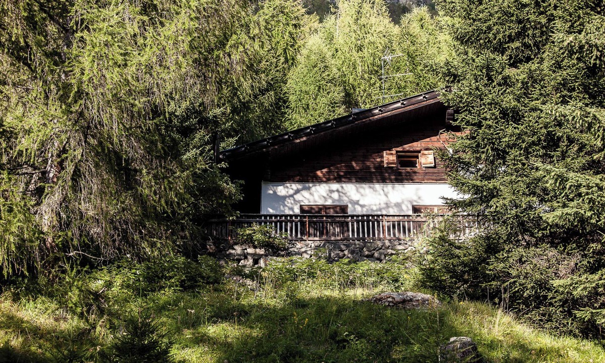 Curon Venosta Ski Chalet | Chalet 'Am Reschensee' with Lake View, Private Terrace and Private Garden