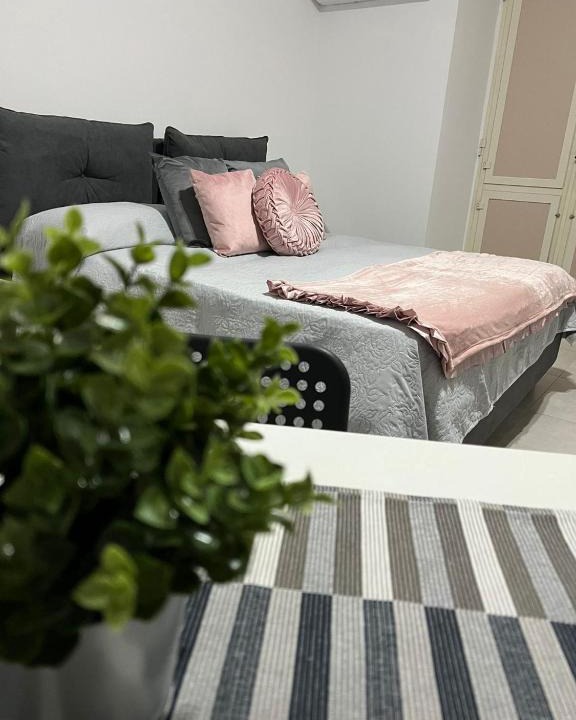 Historical Center Apartment | Chiaia Home 23