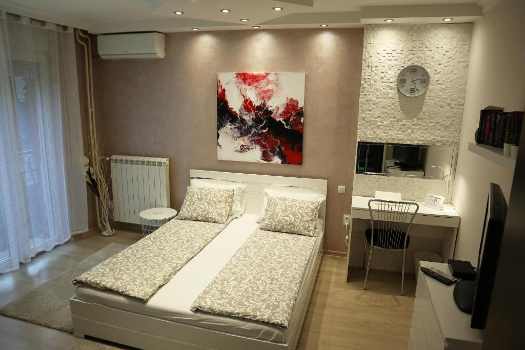 Stari Grad Apartment | City Garden Apartment