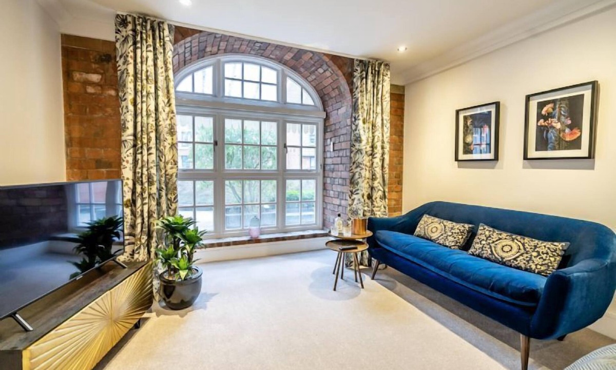 York Apartment | Cocoa Suites 9 - sleeps 2 guests in studio apartment