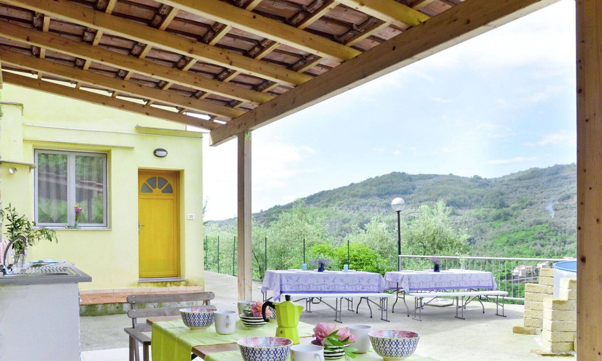 Pantasina Apartment | Cosy apartment for 6 guests with pool, TV, patio, pets allowed and panoramic view