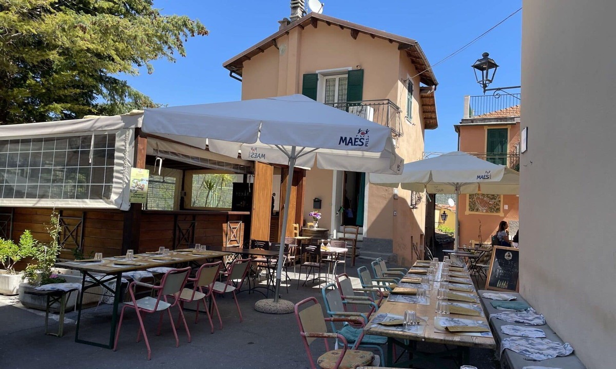 Valloria House | Cosy apartment in villa for 4 people with WIFI, TV, patio and pets allowed