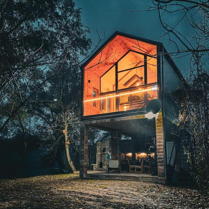 Petrovaradin House | Cottage Mauiwikendaya