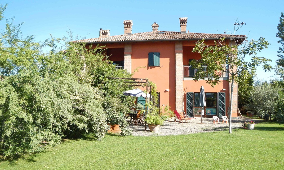 Villalta House | COUNTRY HOUSE WITH GARDEN, GYM AND PRIVATE PARKING 2 STEPS FROM BOLOGNA CENTER