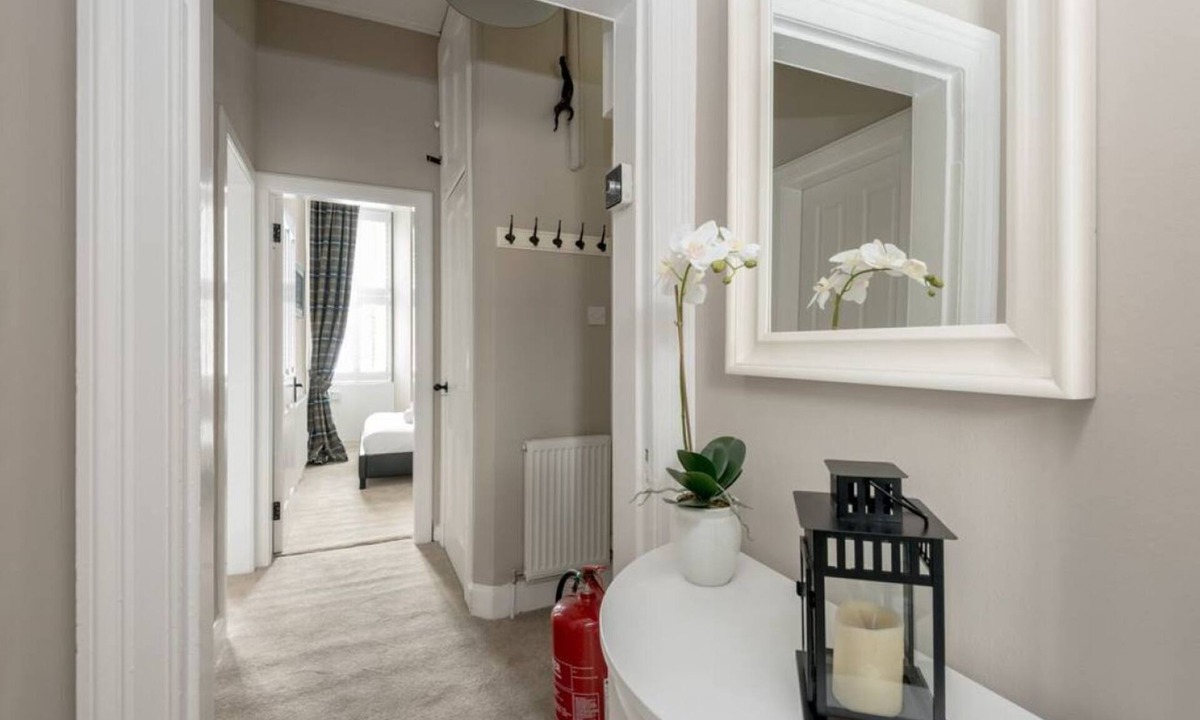 Old Town Apartment | Cozy 3 Bedroom Apartment in the Heart of Old Town - Perfect for the Fringe!