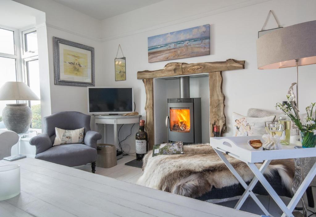 Sennen House | Creagle, Sennen Cove