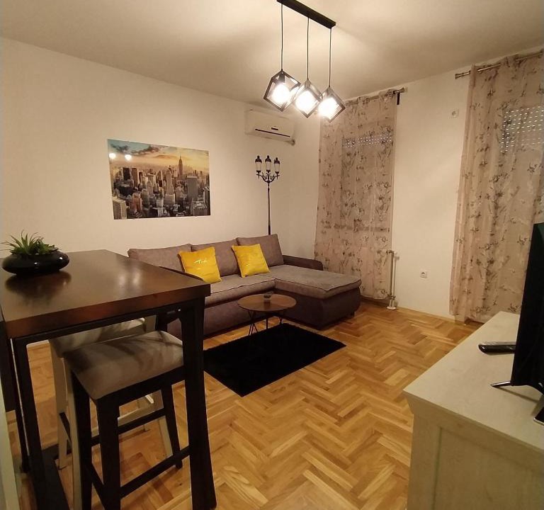Petrovaradin Apartment | Daniris apartman