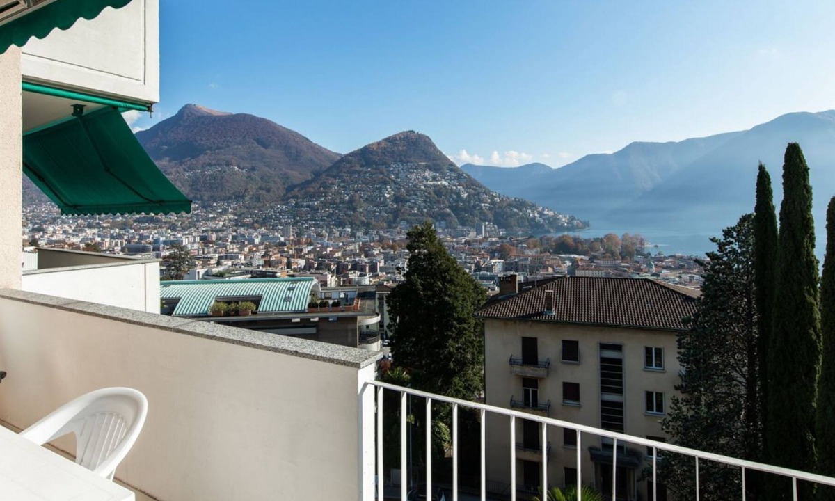 Lugano Apartment | Elegant Penthouse with view on the Gulf of Lugano - BELGOLFO ATTIC