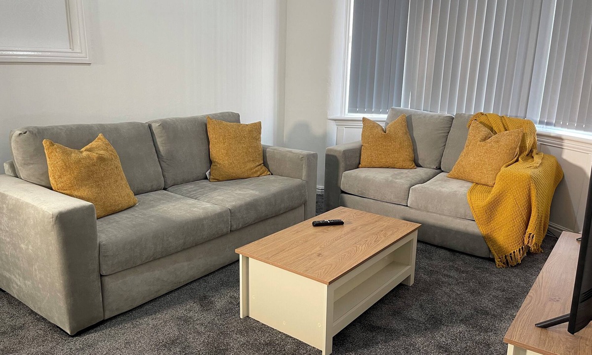 Middlesbrough House | Entire Modern Home Middlesbrough