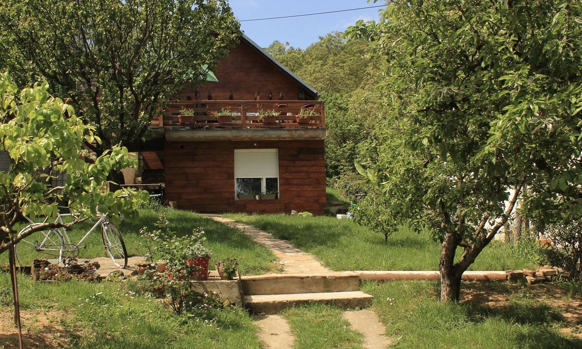 Petrovaradin House | Escape to Tranquility: Serene Weekend House in Fruska Gora Mountains