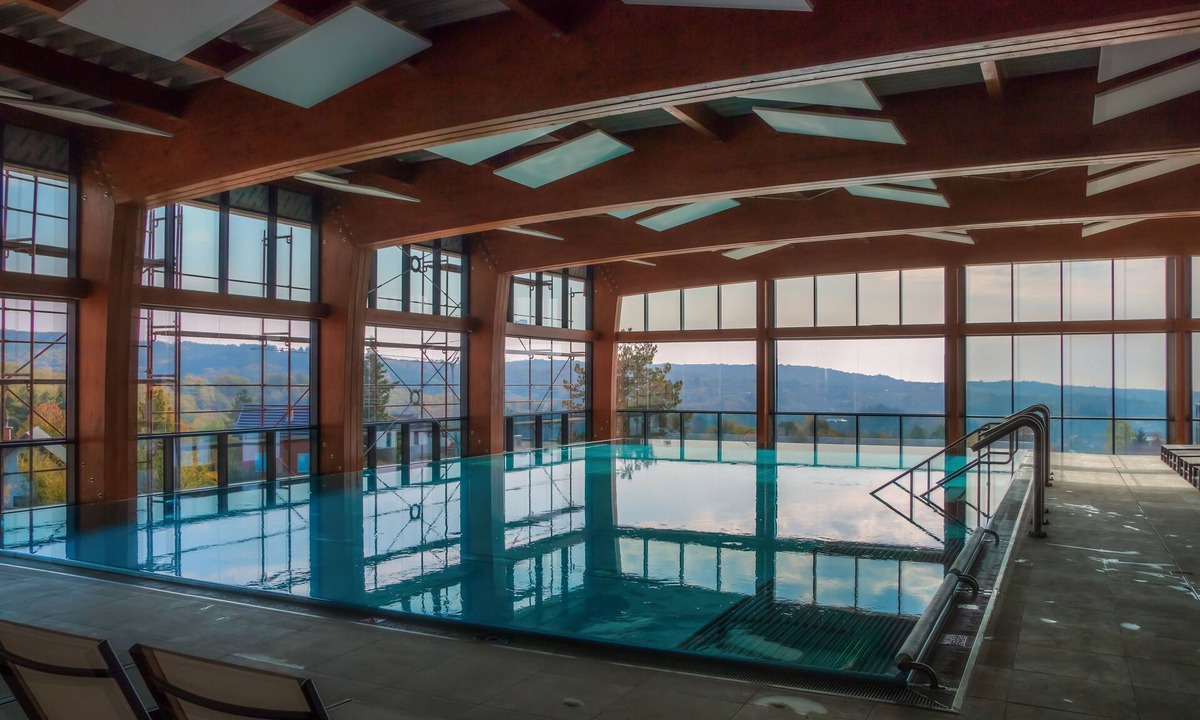 Vrdnik Hotel | Etno Naselje Vrdnička Kula