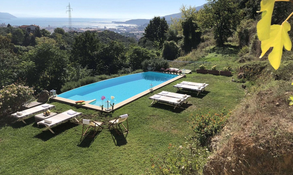 La Foce Villa | Experience the Best Villa with a Pool and Views in the Cinque Terre Area