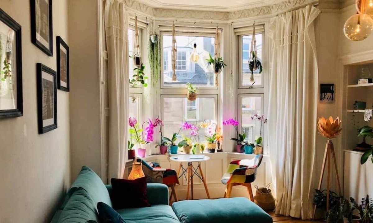 Newington Apartment | Flat wit free on road parking and luxury amenities in authentic Neighbourhood
