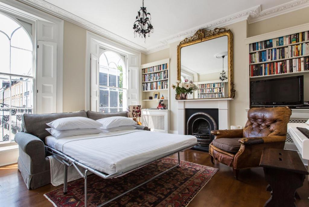 Islington Apartment | Gibson Square by Onefinestay