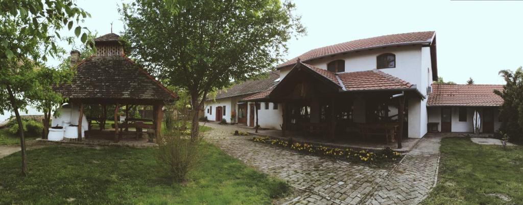 Vojvodina Hotel | Gostinska Kuća Kátai Vendégház