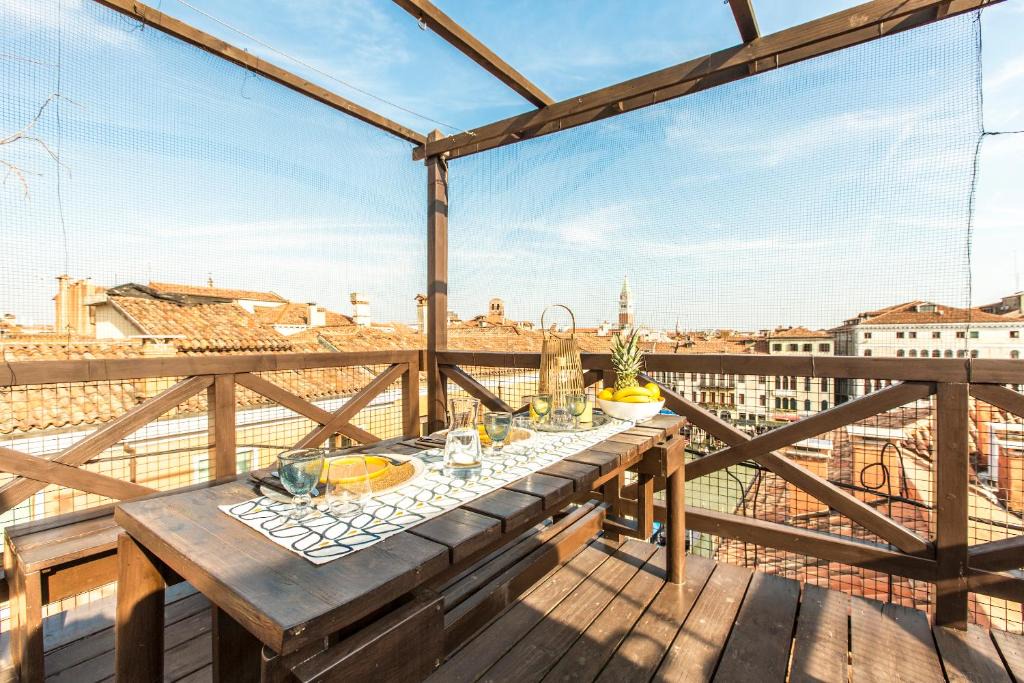 San Polo Apartment | Grand Canal Design Apartment