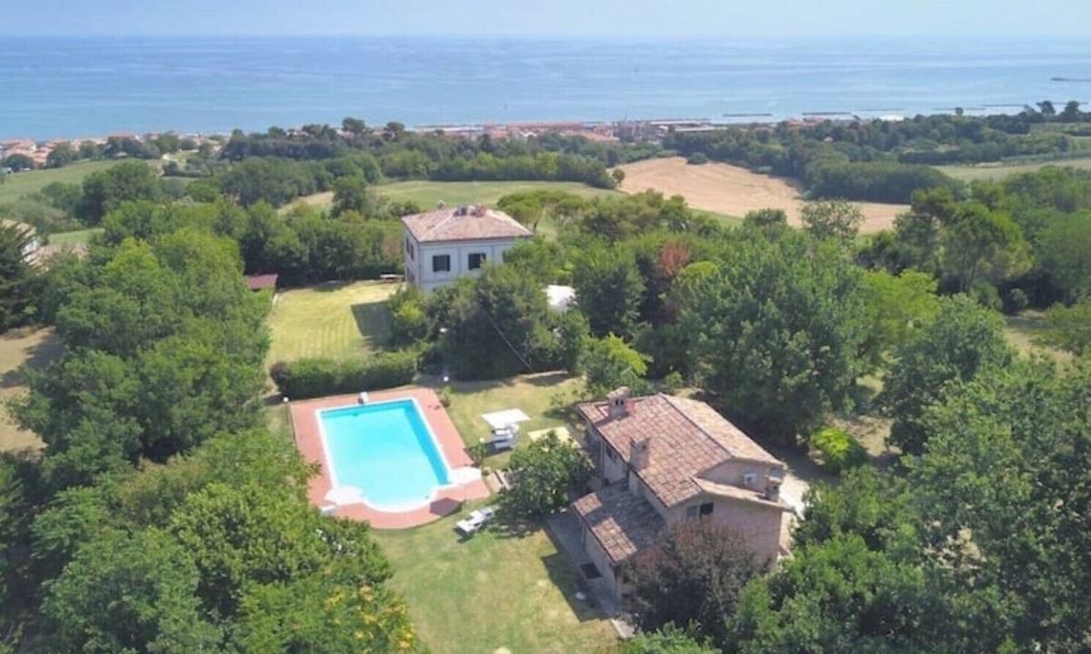 Fano Villa | Historical end country villa with swimming pool near the sea