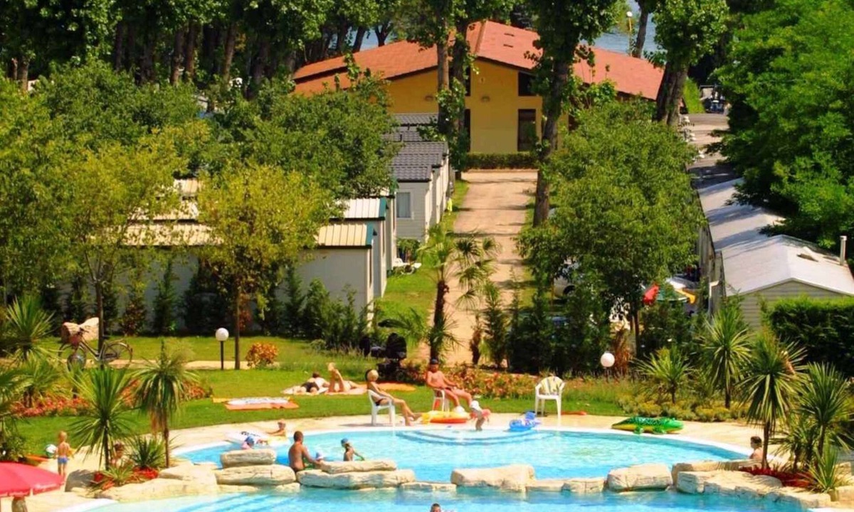 San Benedetto di Lugana Apartment | Holiday apartment mit Pool