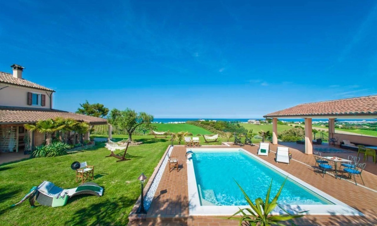San Costanzo Apartment | Holiday apartment San Costanzo for 1 - 6 persons with 3 bedrooms - Twin house