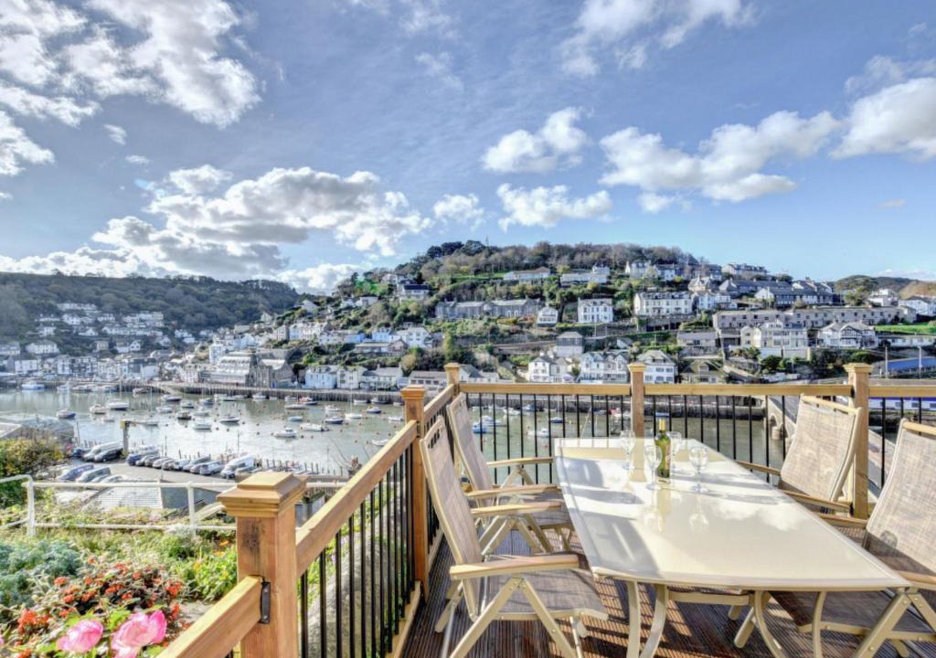 Looe House | Holiday Home Duneside by Interhome