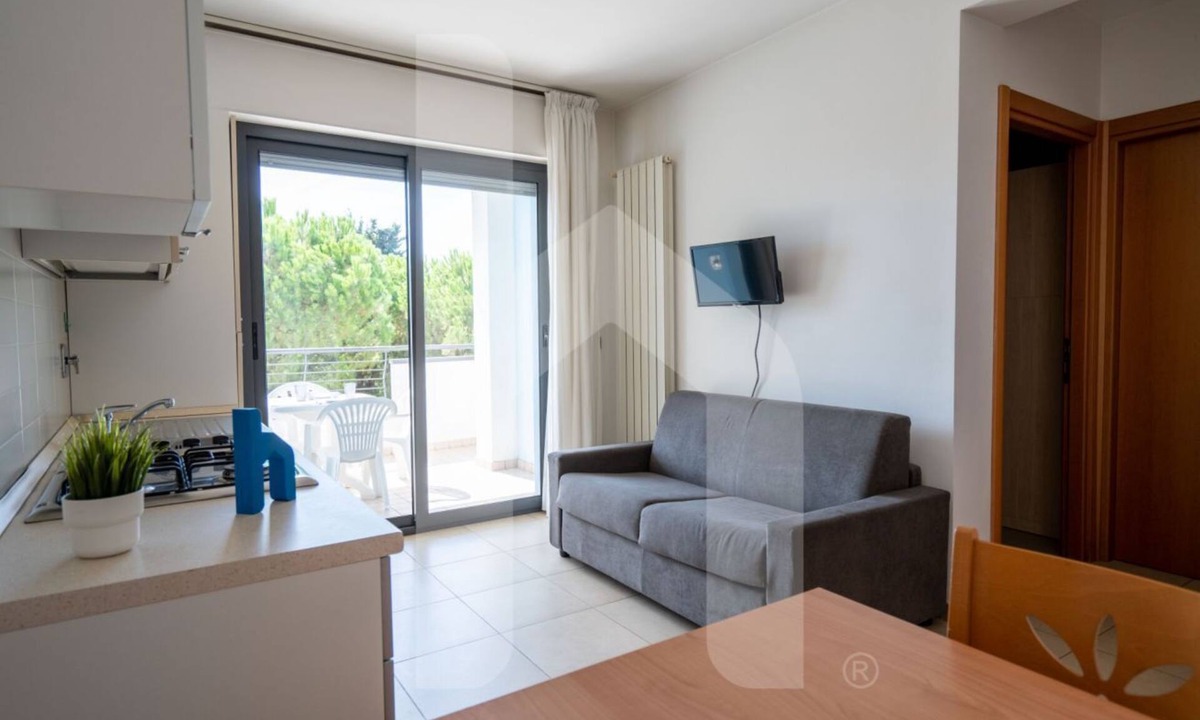 Pineto Apartment | Holiday Rendez Vous 28 - Second floor apartment with side sea view
