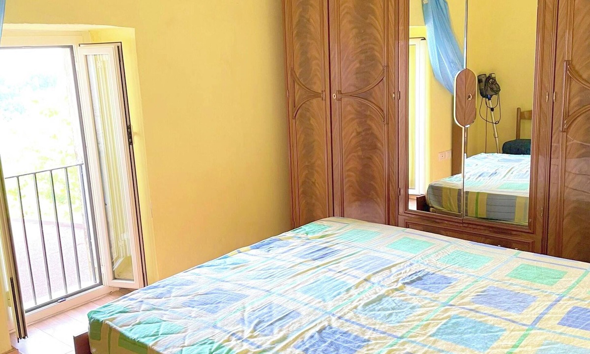 Orsogna House | Homerez - Charming House in Orsogna with Garden View