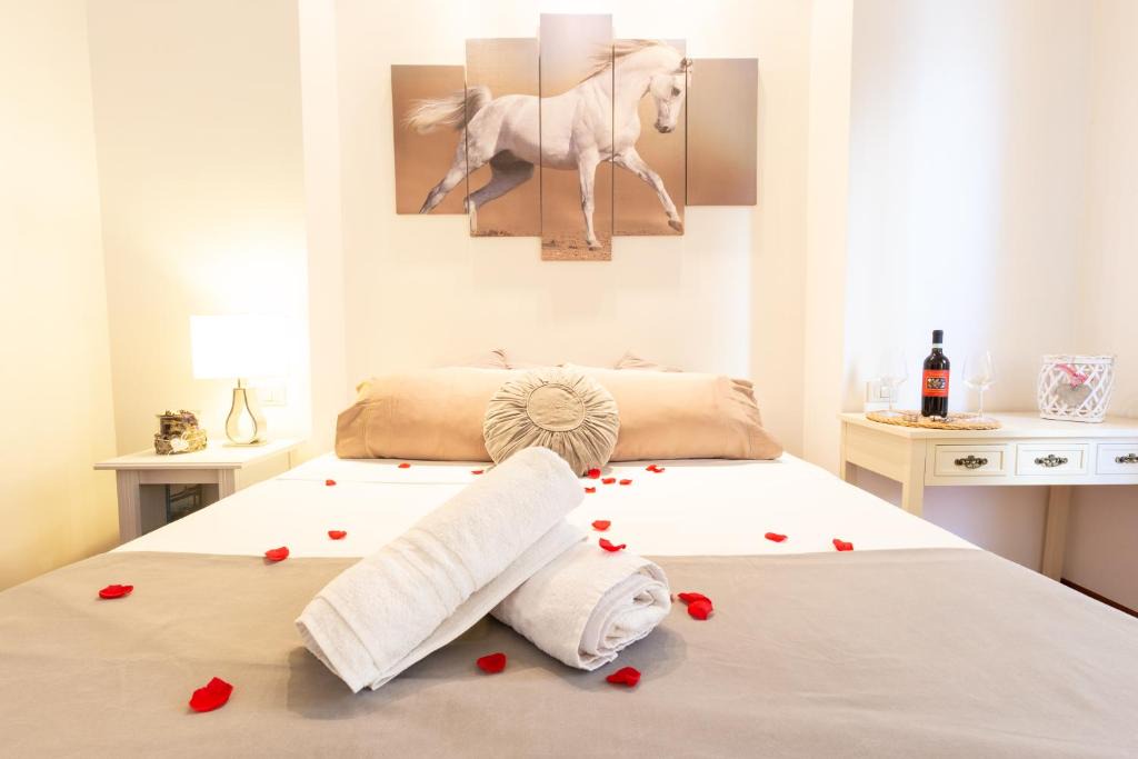 Gianicolo Apartment | HomyHost I Bright Loft Near the City Center!