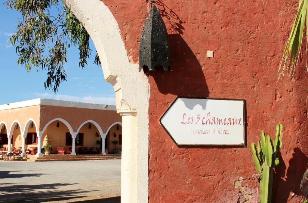 Mirleft Hotel | Hotel De Charme Les 3 Chameaux 4 étoiles